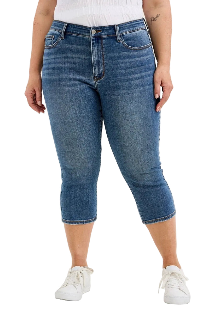 Judy Blue Mid Rise Capri