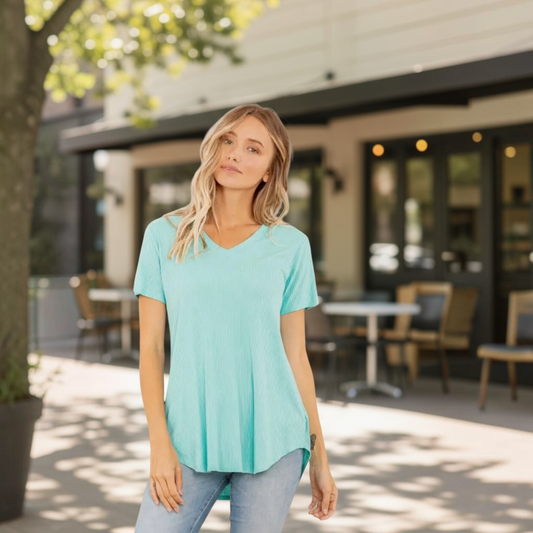 Short Sleeve V Neck Solid Top in Mint